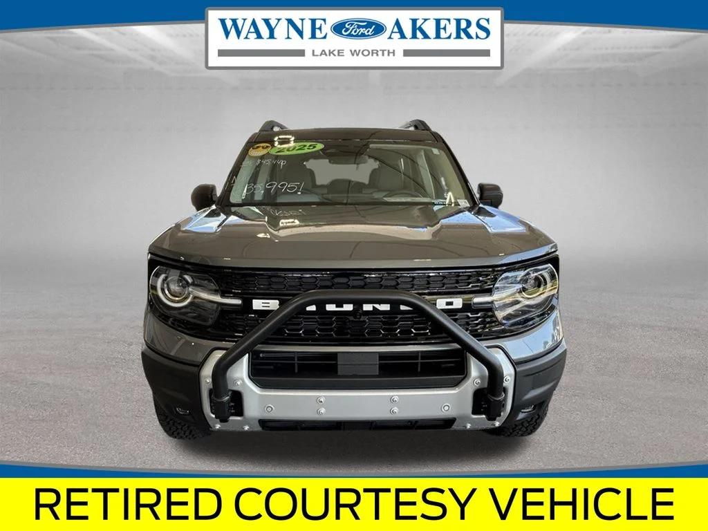 New 2025 Carbonized Gray Metallic Ford Badlands image 8