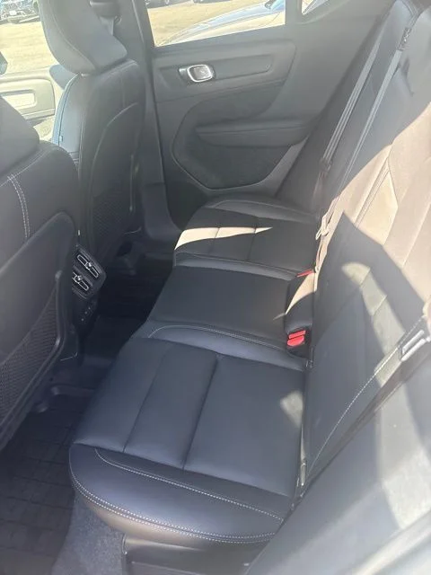 2026 Volvo XC40 Plus - Photo 15