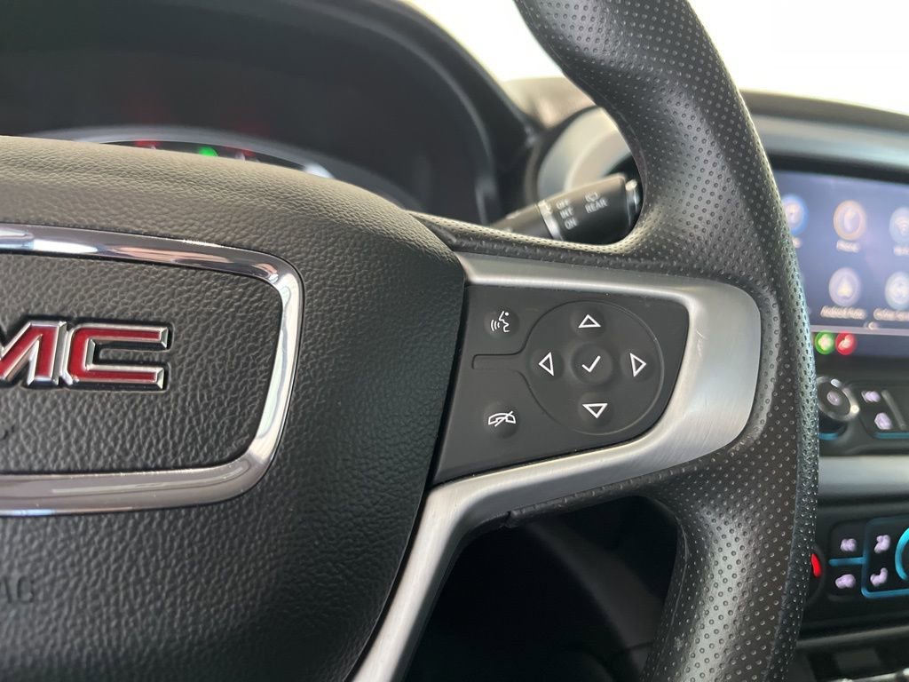2023 GMC Acadia SLE - Photo 7