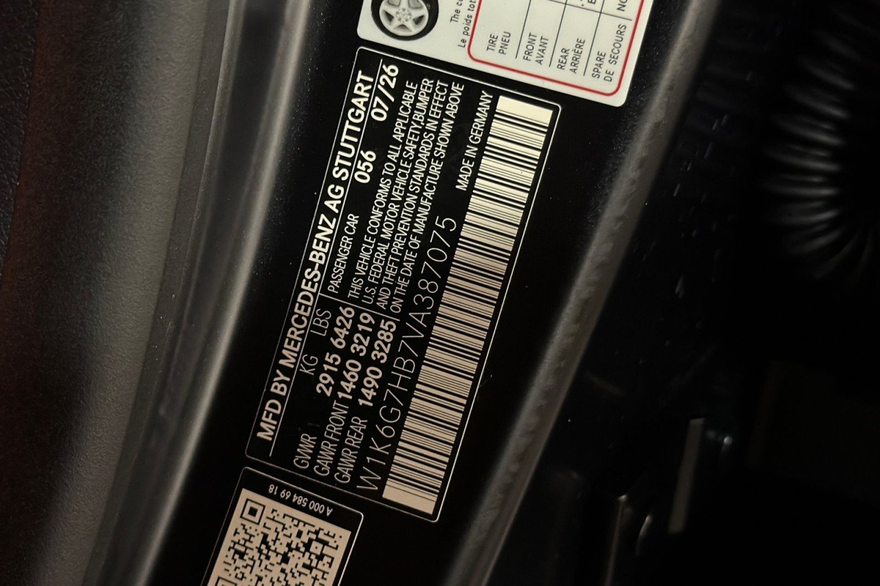 New 2027 MANUFAKTUR Night Black Magno Mercedes-Benz S 580 4MATIC® Sedan image 27