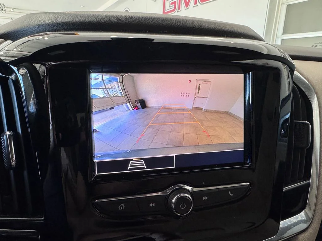 2023 Chevrolet Traverse LS - Photo 20