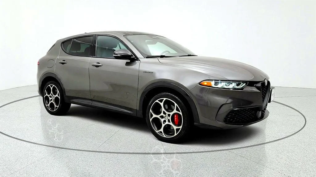 Used 2024 Grigio Ascari Metallic Alfa Romeo Veloce EAWD image 3