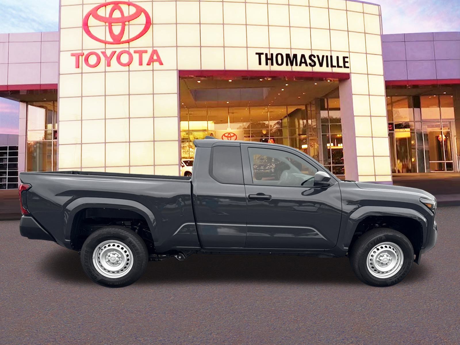 Used 2025  Toyota  image 4