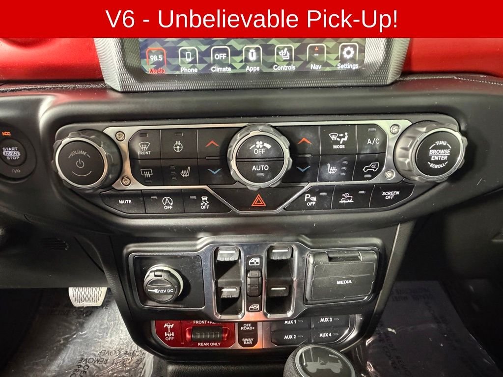 Used 2023 Gray Jeep Rubicon image 10