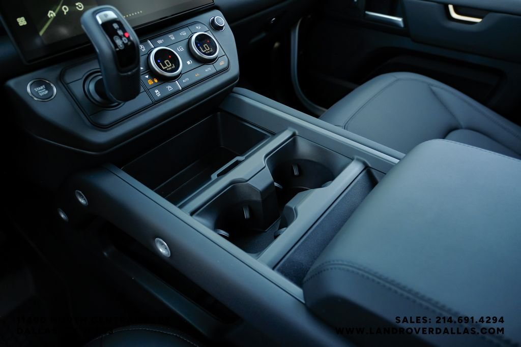 New 2026 Fuji White Land Rover X-Dynamic SE image 24