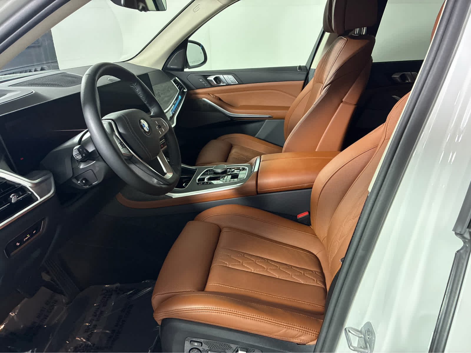 Used 2026 Alpine White BMW xDrive40i image 7