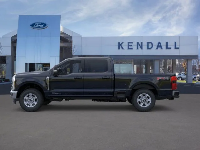 New 2026 Agate Black Metallic Ford XLT image 3