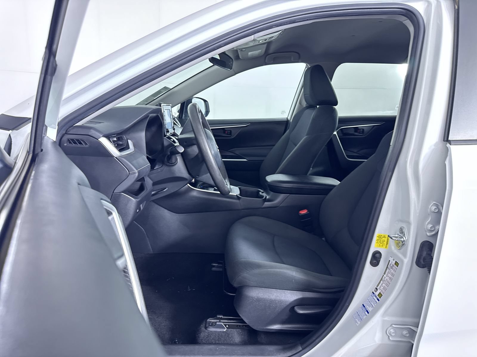 Used 2022 White Toyota Hybrid LE image 20