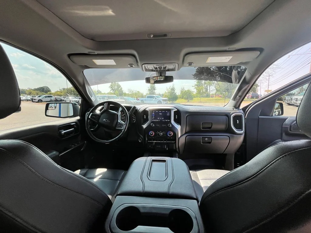 Used 2022 Black Chevrolet RST image 13