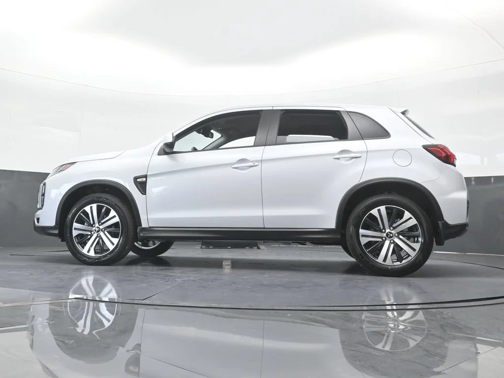 New 2027 White Diamond Mitsubishi 2.0 ES 2WD image 50