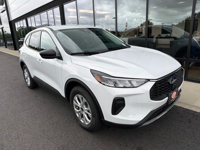 Oxford White 2026 Ford Escape SUV / Crossover All-Wheel Drive