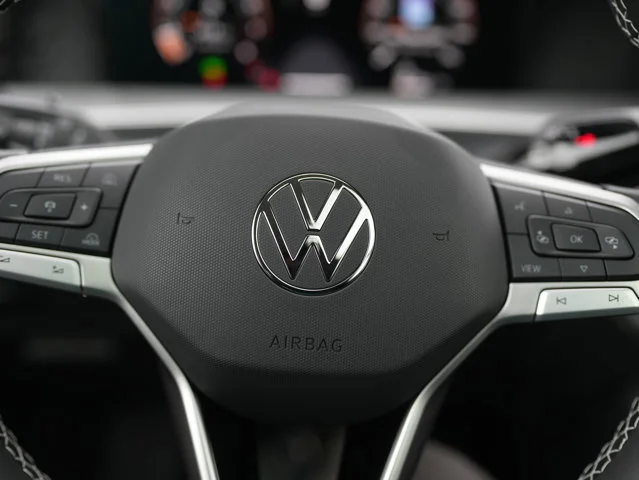 2026 Volkswagen Tiguan SE - Photo 19
