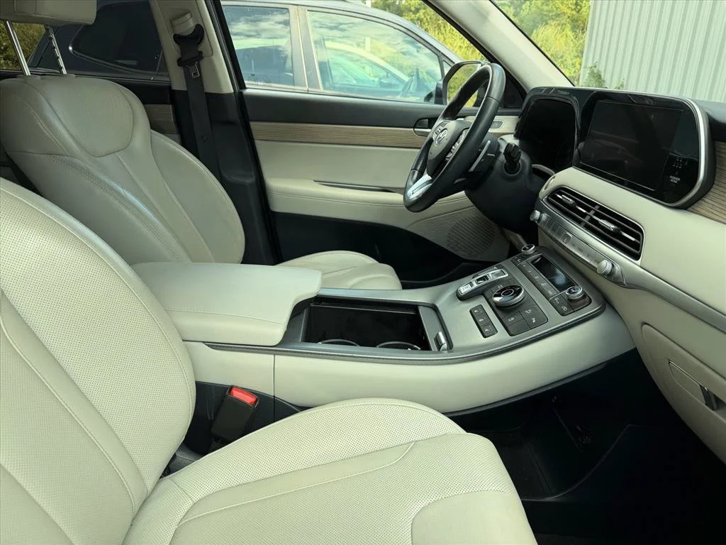 Used 2022 White Hyundai SEL image 6