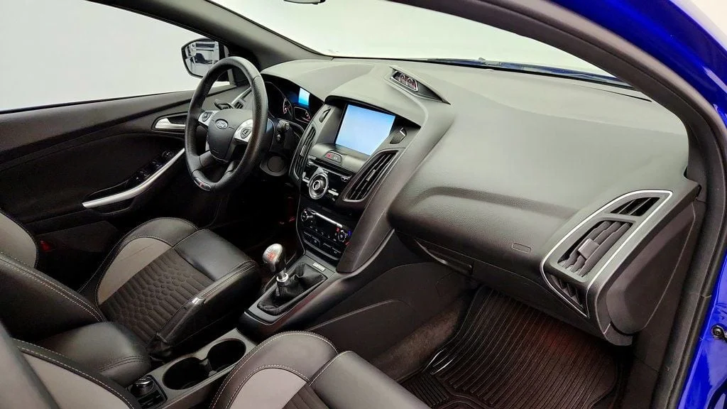Used 2014 Performance Blue Ford ST Hatchback w/ ST2 Equipment Group & RECARO Sport Seats image 27