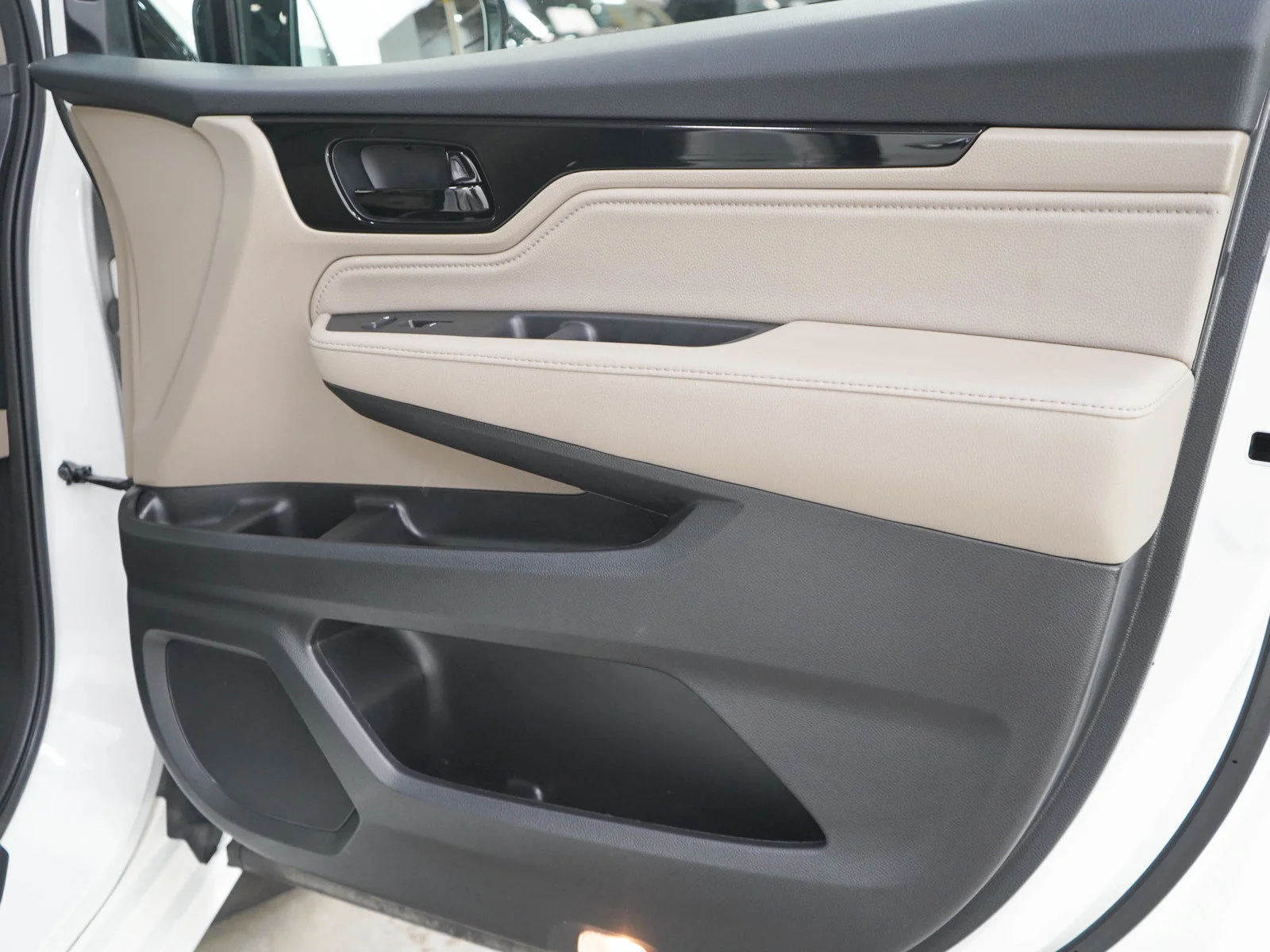 Used 2020 White Honda Elite Auto image 10