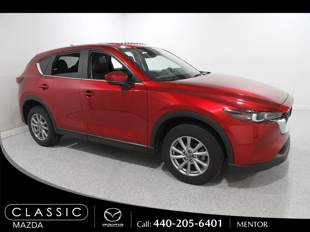 2023 Mazda CX-5 S Preferred package Auto AWD's photo