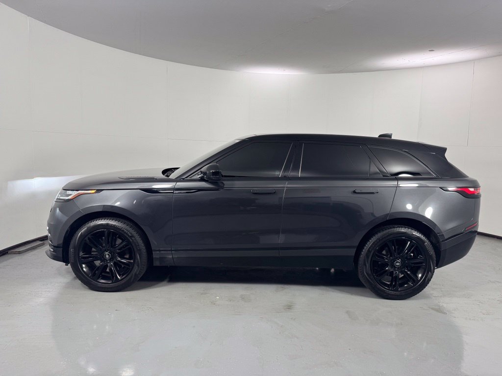 Used 2023 Gray Land Rover R-Dynamic S MHEV image 8