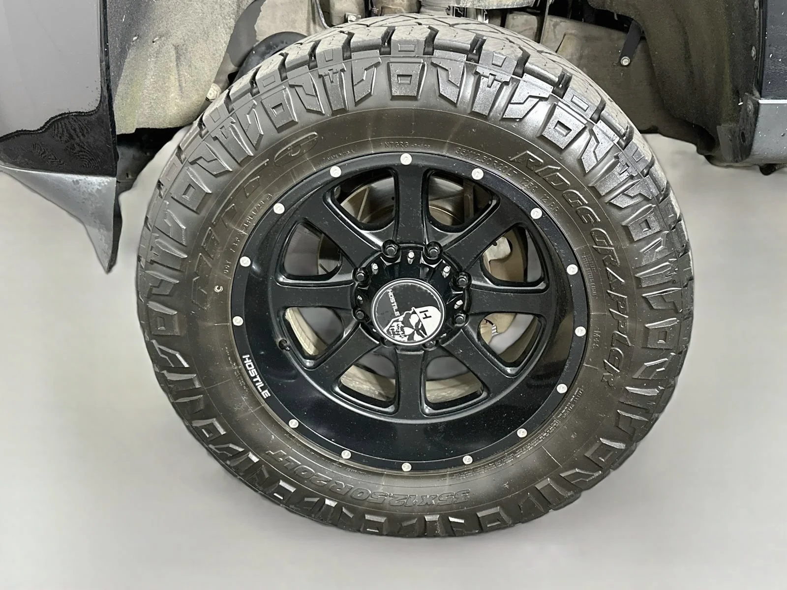 Used 2019 BLACK Chevrolet LTZ image 32