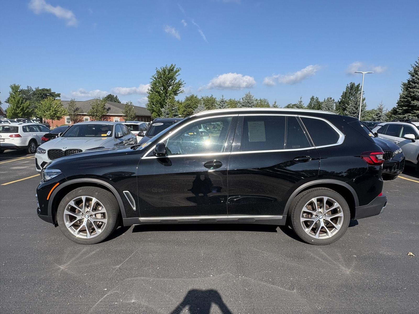 Used 2023 Jet Black BMW xDrive40i image 4