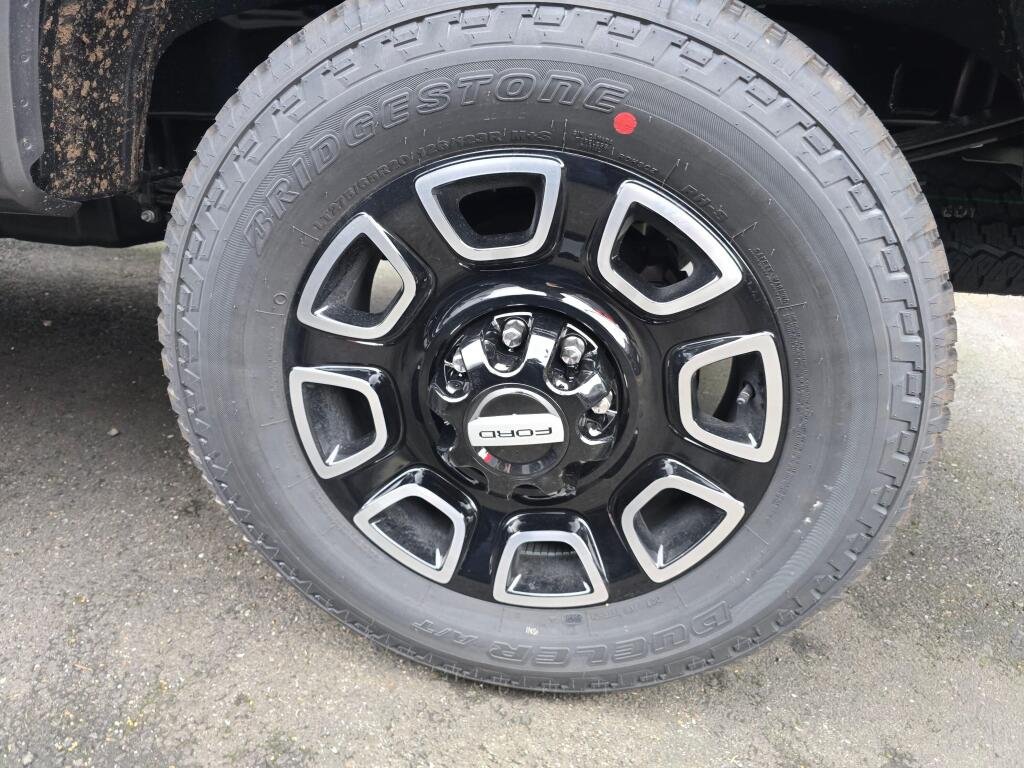 New 2026 Carbonized Gray Metallic Ford F-250® Platinum® image 9