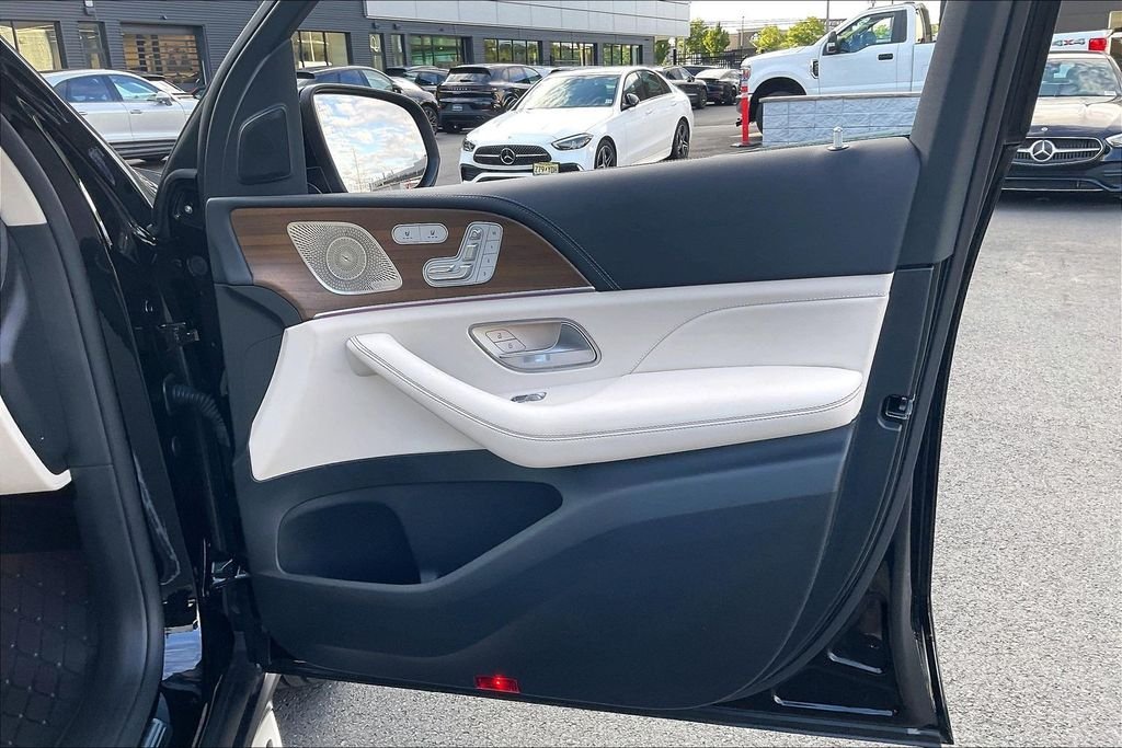 2026 Mercedes-Benz GLE GLE450 - Photo 16