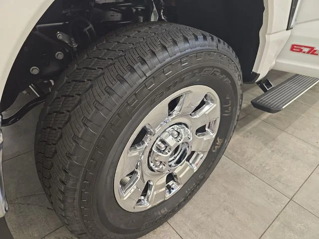 New 2026 Star White Metallic Tri-Coat Ford F-350® King Ranch® image 49