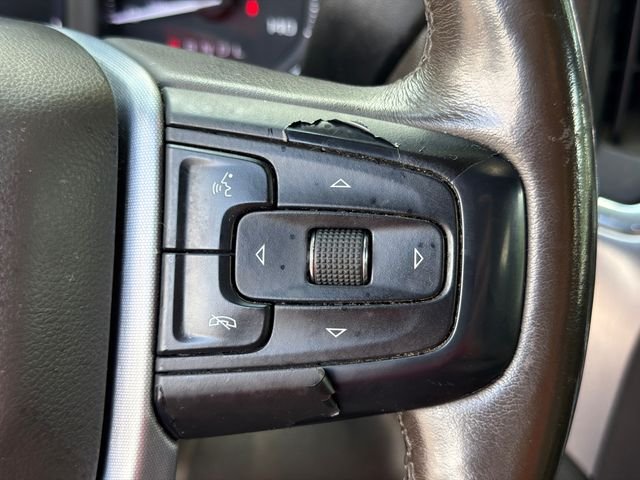 Used 2020 White GMC SLT image 25