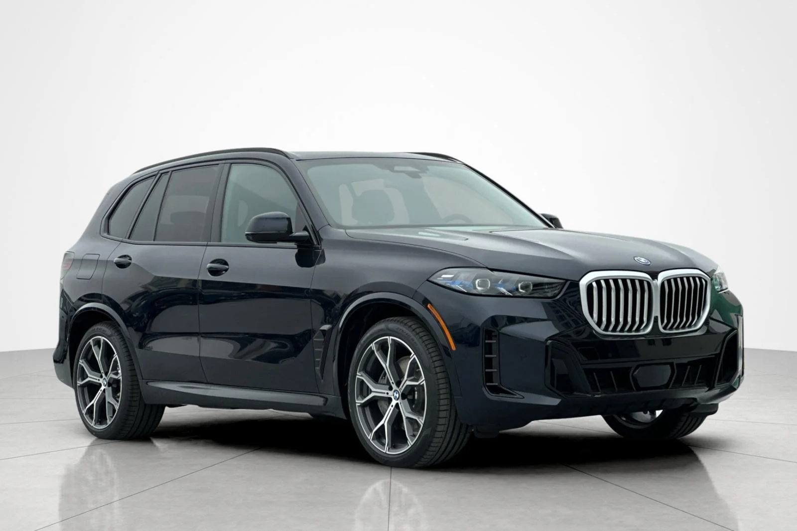 New 2026 Carbon Black Metallic BMW xDrive50e image 7
