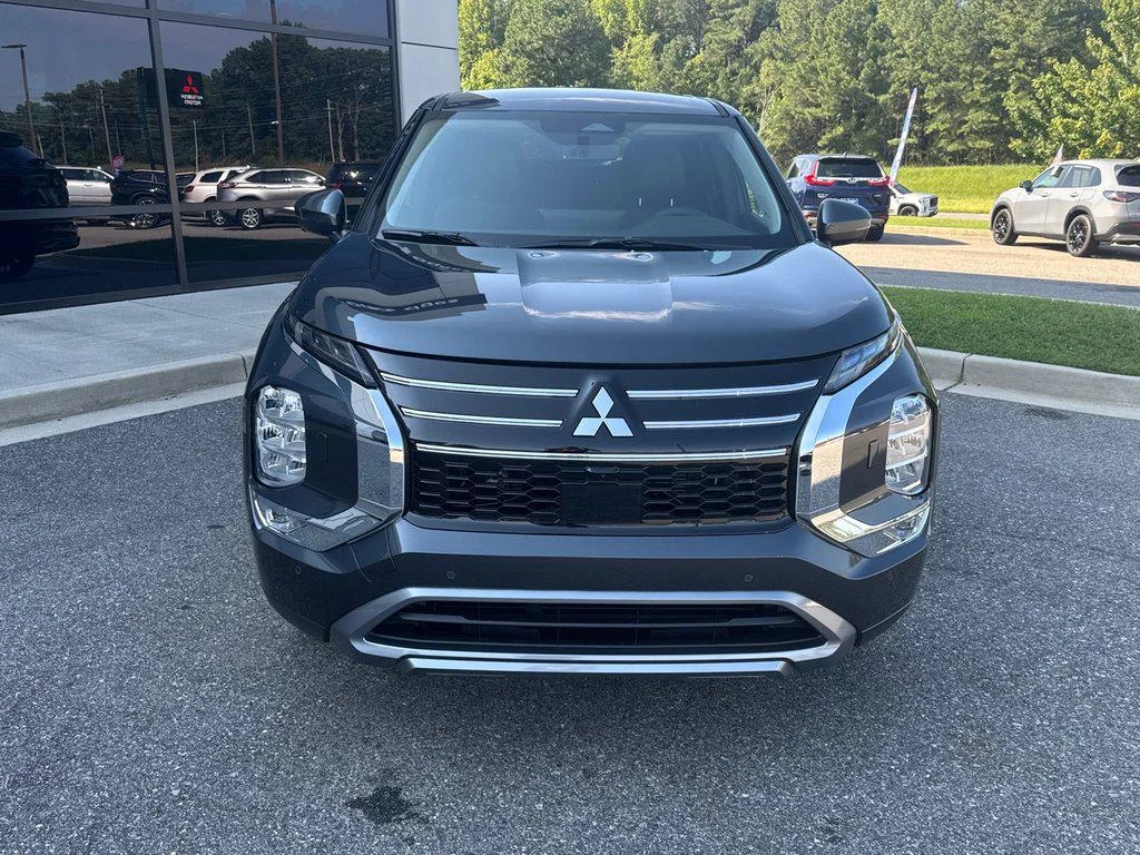 New 2026 Graphite Gray Mitsubishi SE S-AWC image 2