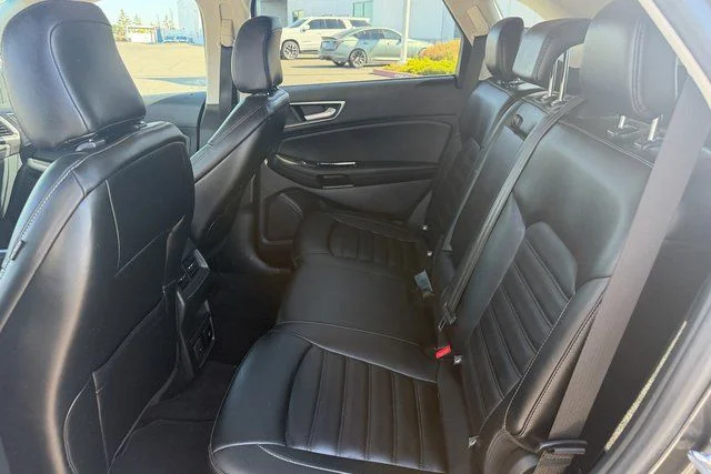 Used 2020 Gray Ford SEL image 20