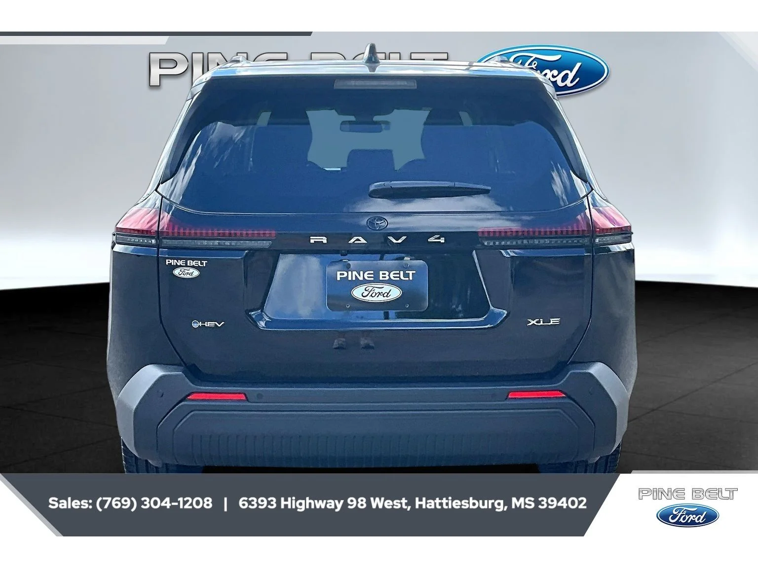 Used 2026 Midnight Black Metallic Toyota XLE Premium image 4