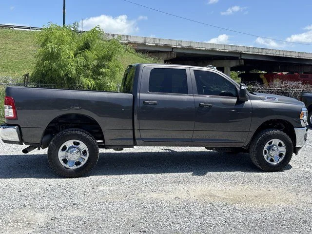 3C6UR5CJ0RG116713