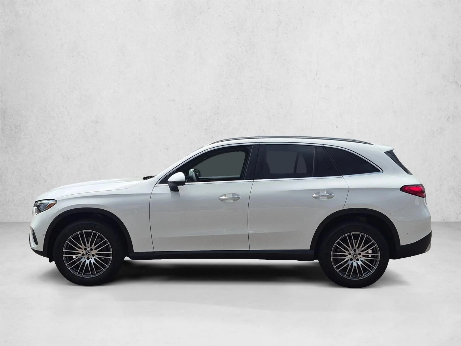 Used 2026 Polar White Mercedes-Benz GLC 300 image 5