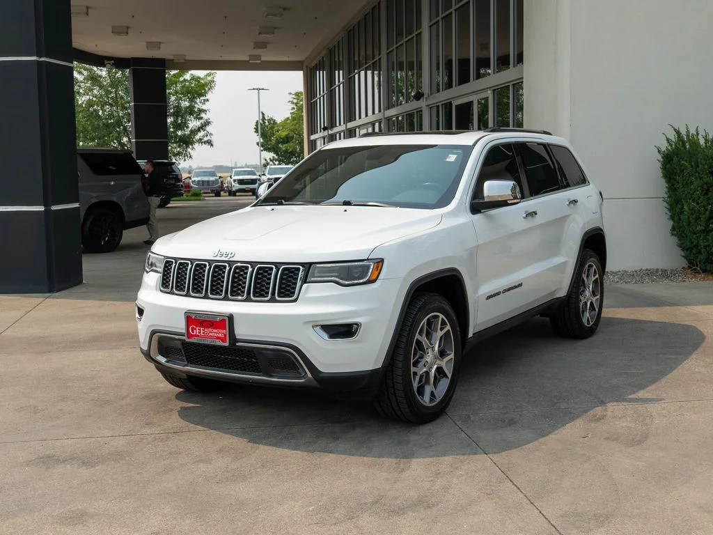 Used 2021 White Jeep Limited image 3