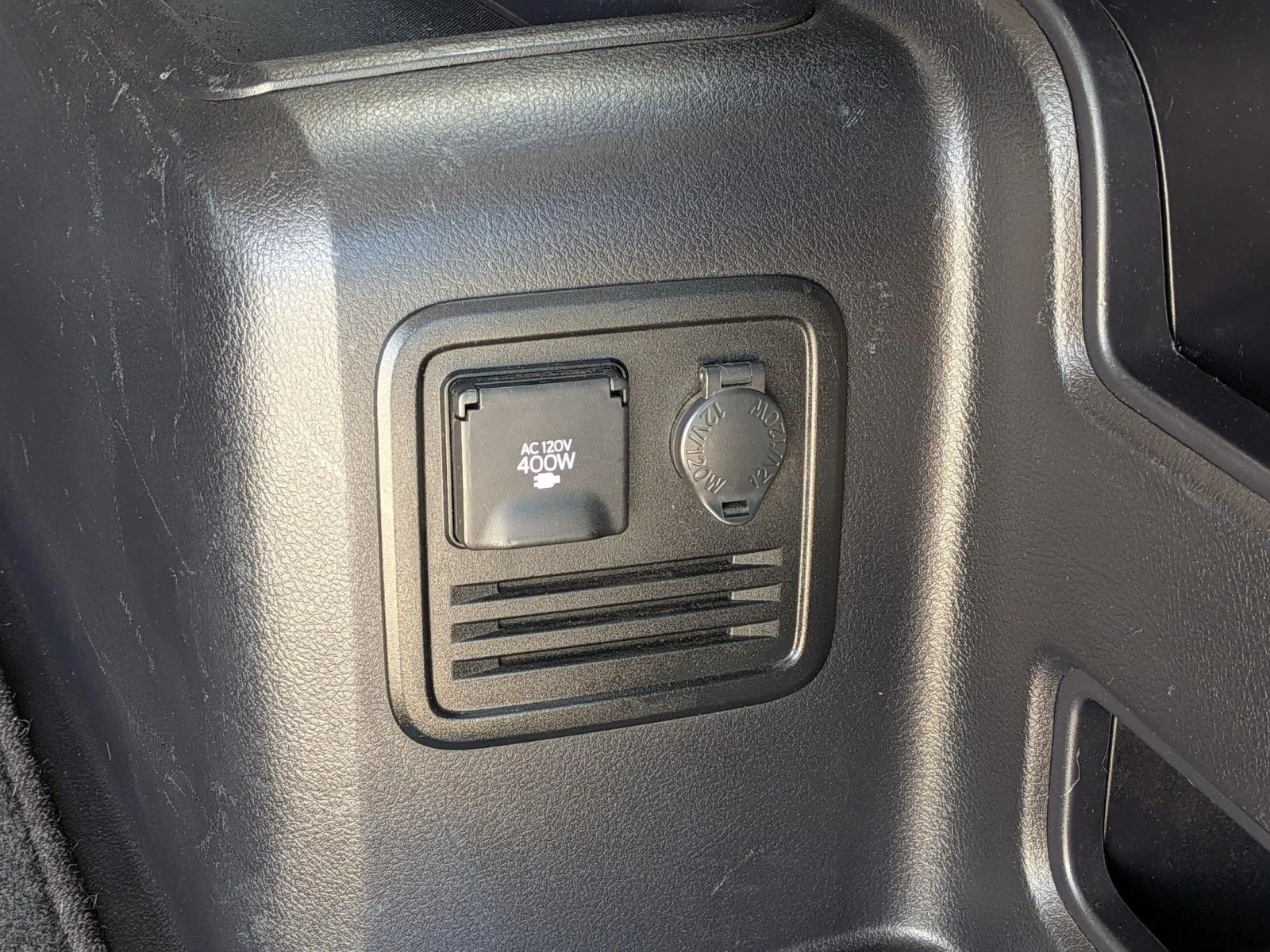 Used 2019 Super White Toyota SR5 image 69