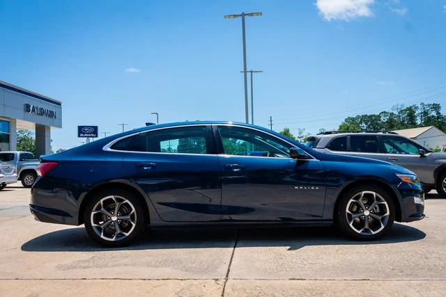 Used 2021 Northsky Blue Metallic Chevrolet LT image 19