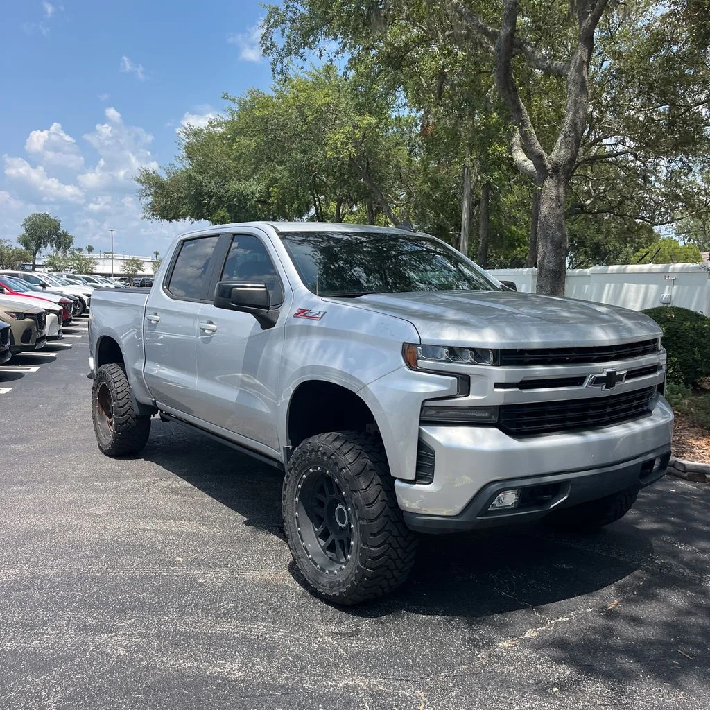 Used 2019 Silver Chevrolet RST image 6