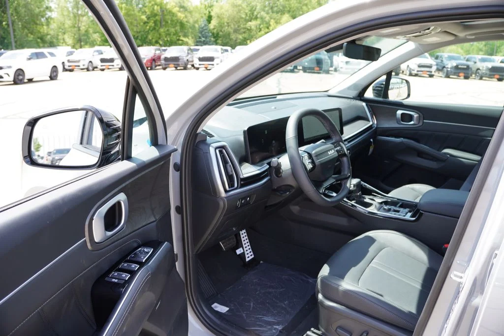 New 2026 Wolf Gray Kia X-Line SX image 10
