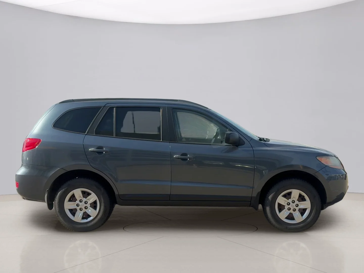 Used 2009 Gray Hyundai GLS image 6