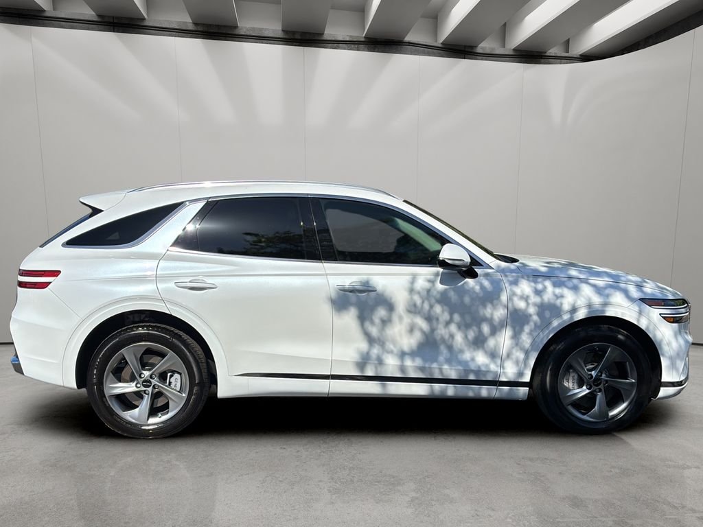 2026 GENESIS GV70 Standard - Photo 6
