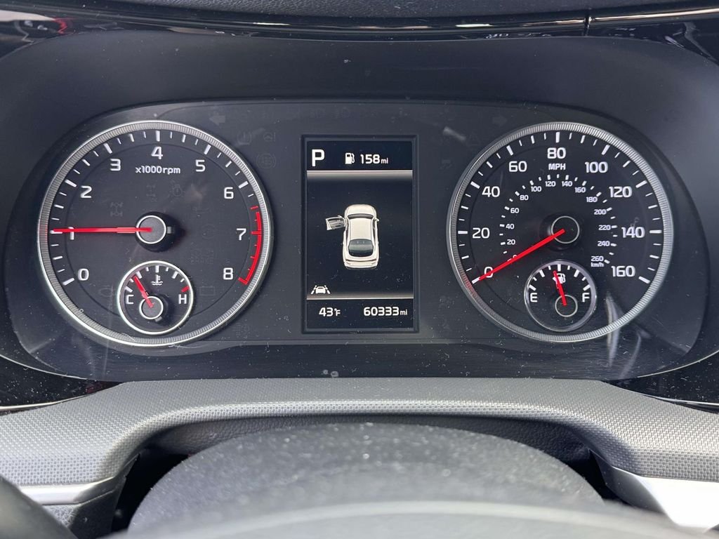 Used 2023 White Kia GT-Line image 23