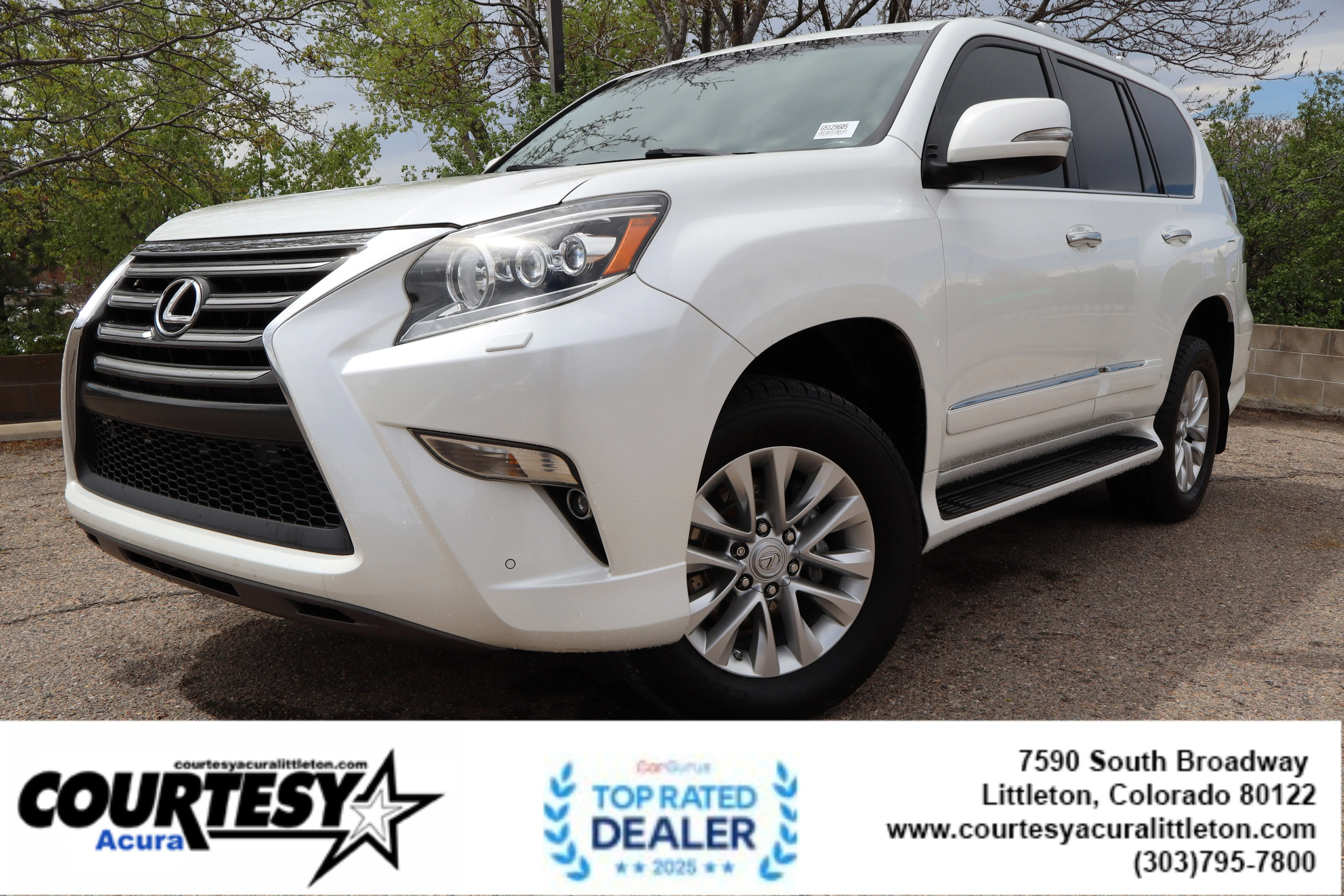 Used 2016  Lexus  image 1