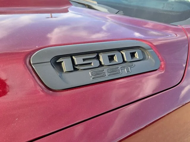 Used 2025 Red Ram Warlock image 19
