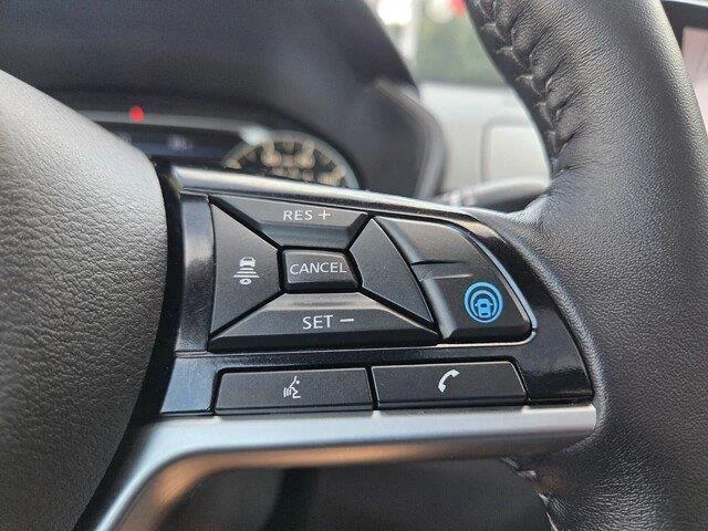 Used 2021 Brilliant Silver Metallic Nissan 2.5 SL image 15