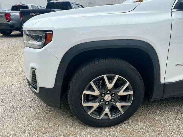 Used 2023 White GMC SLE image 36