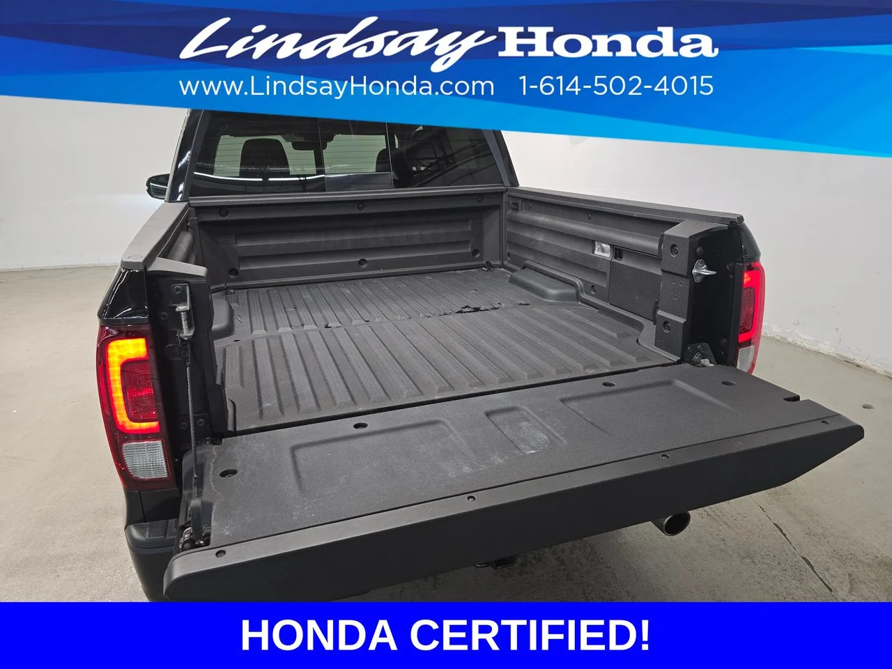 Certified Used 2025 Crystal Black Pearl Honda RTL image 9