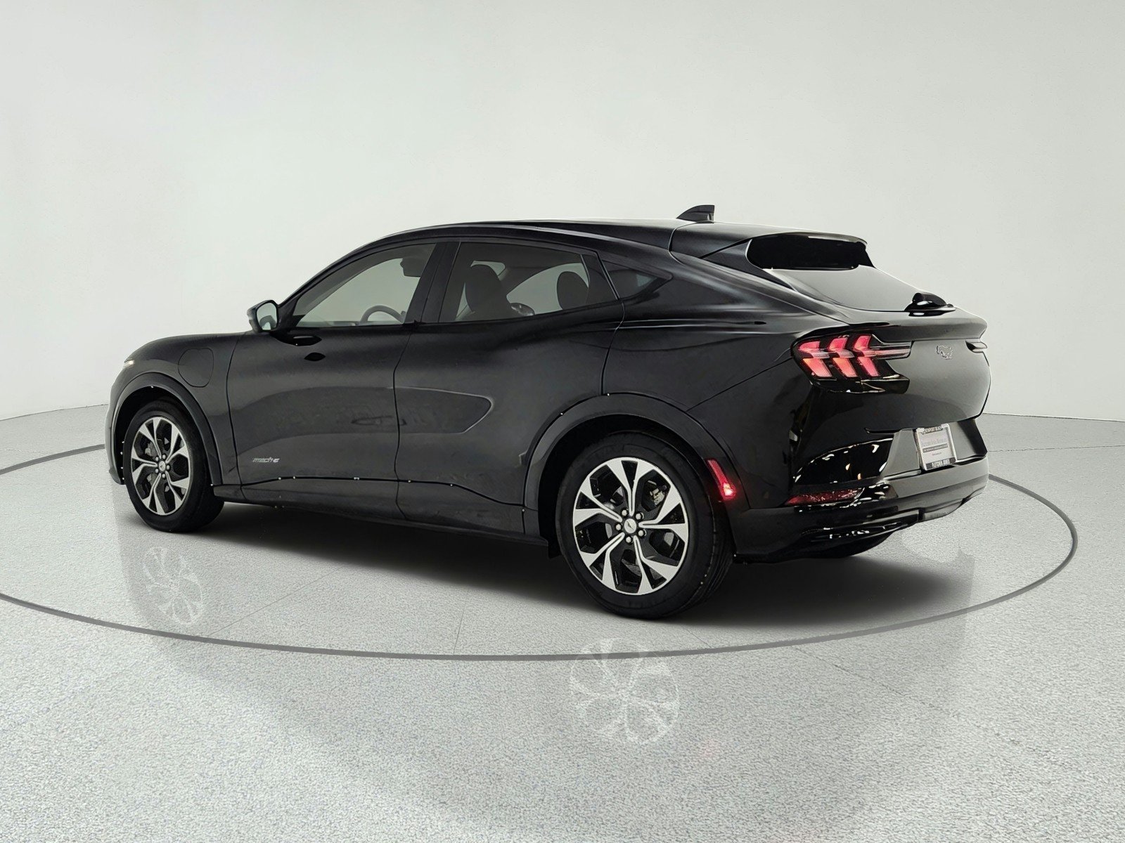Used 2021 Shadow Black Ford Premium RWD image 7