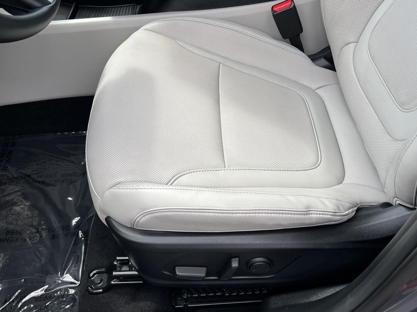 New 2026 Ecotronic Gray Hyundai Limited AWD image 30