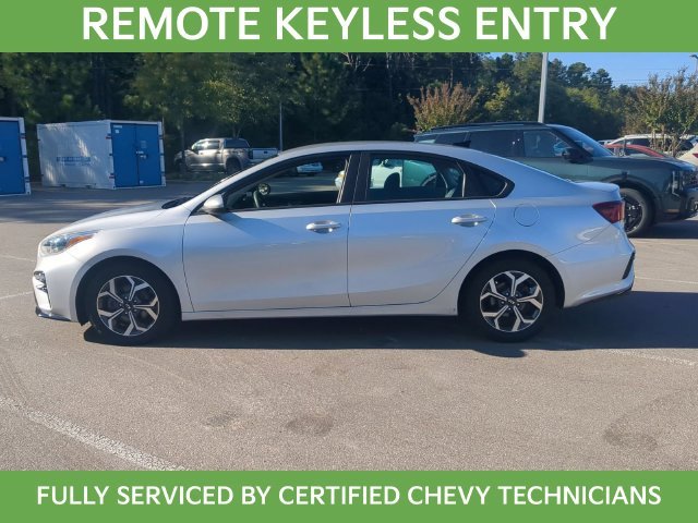 Used 2020 Silver Kia LXS image 9