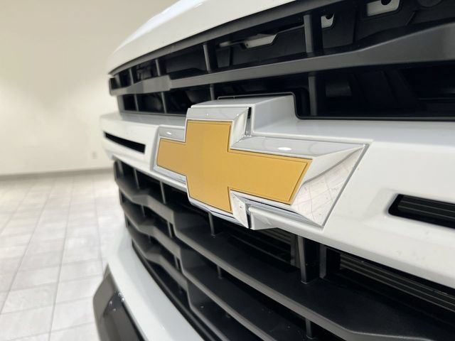 Certified Used 2025 Summit White Chevrolet Custom image 27